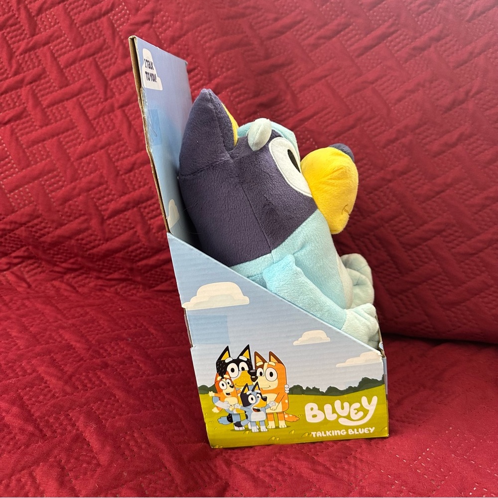 Bluey - 13" Talking Plush - Interactive - Sing Along, 9 Different Phrases Bluey - Picture 6 of 7